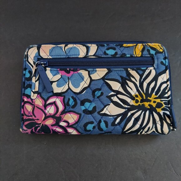 Vera Bradley Turnlock Wallet/Clutch Floral [8 x 5] Multiple Pockets & Card Slots - Picture 3 of 5